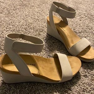 Lucky Brand Wedges Size 7.5 / 38